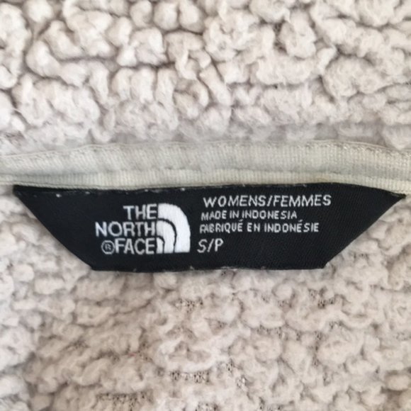The North Face Half Zip Fleece Jacket - Picture 9 of 12